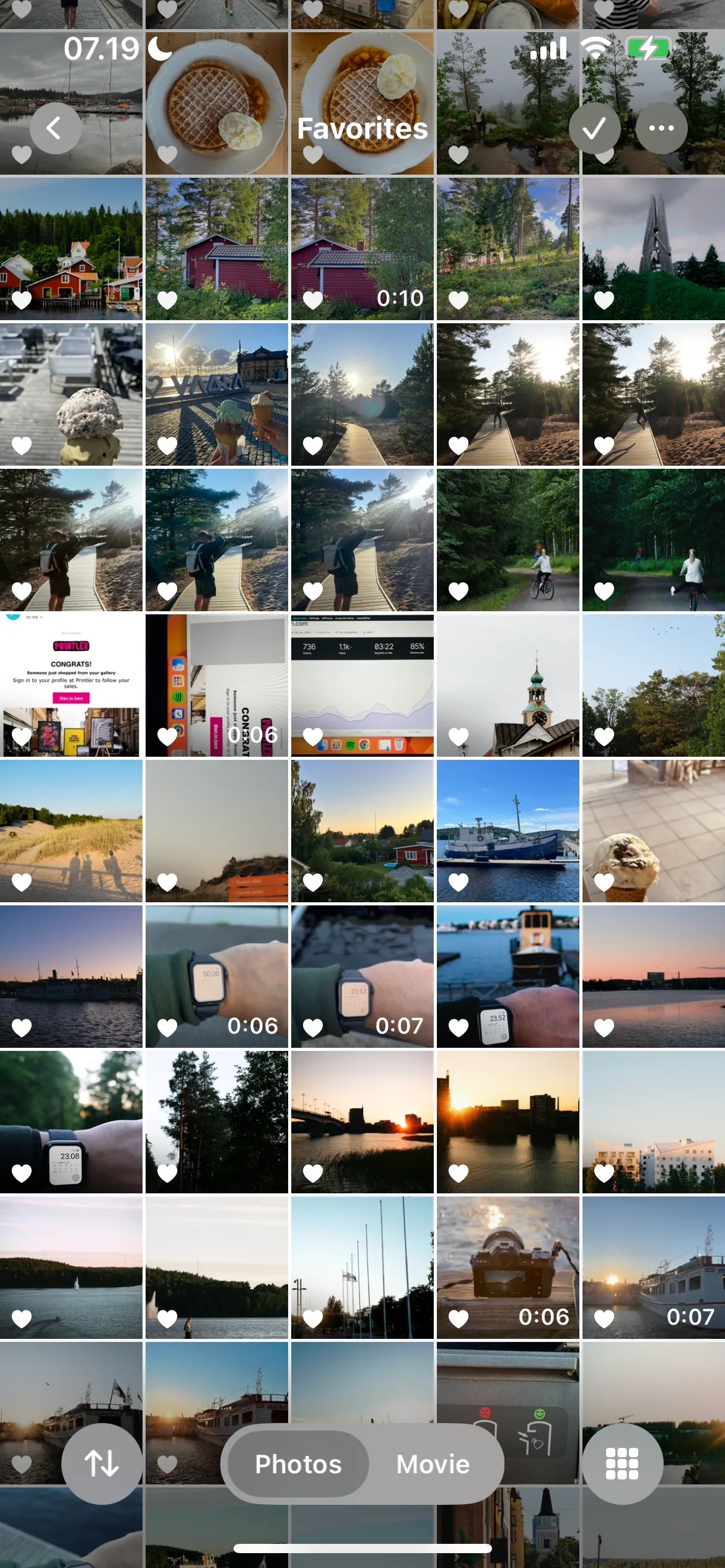 Ảnh minh họa cách quản lý thư mục Ảnh Yêu Thích (Favorites) trong ứng dụng Ảnh trên iPhone.