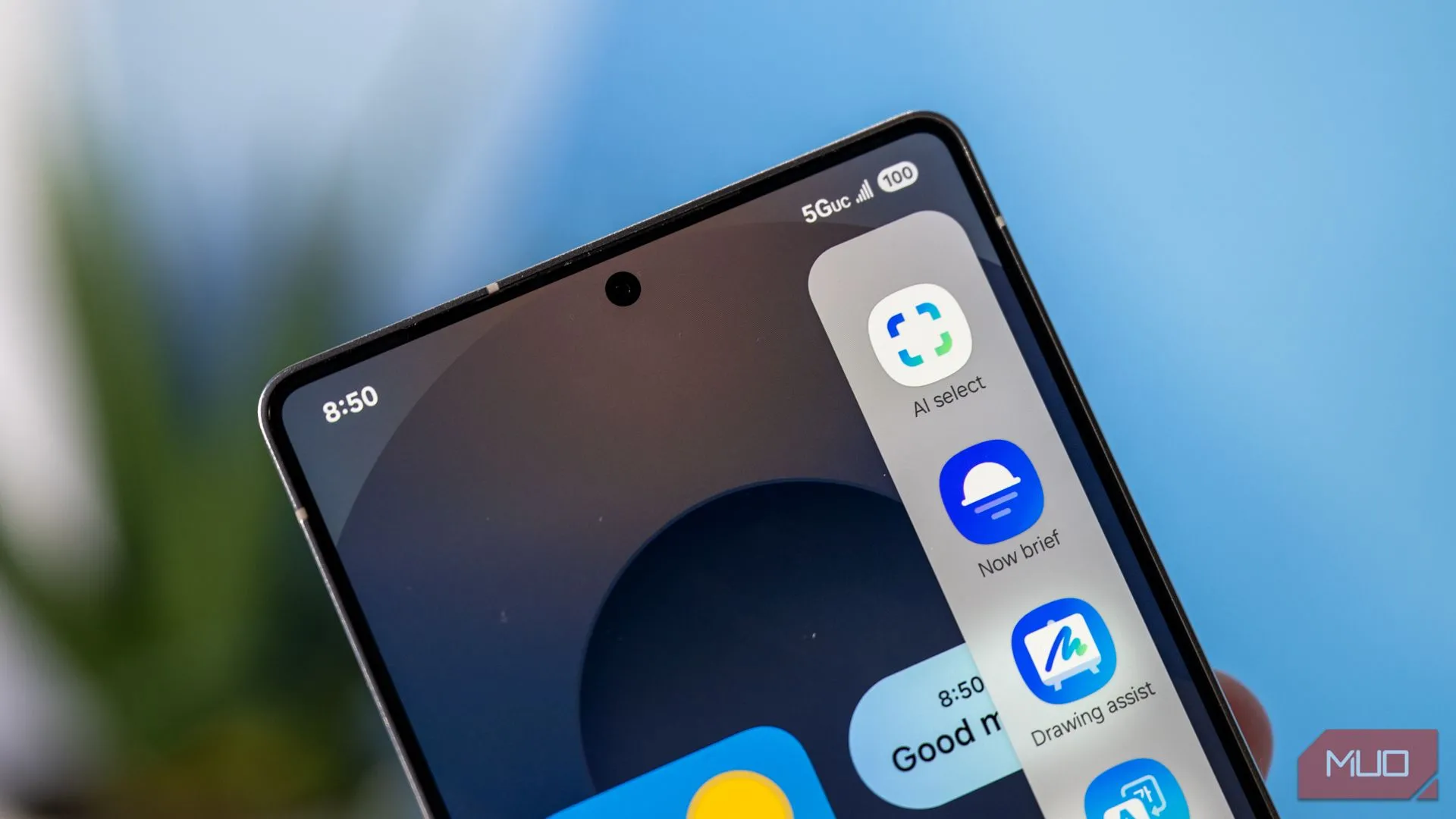 Biểu tượng ứng dụng AI trong bảng điều khiển Edge Panel trên Samsung Galaxy, minh họa tính năng AI sắp có mặt