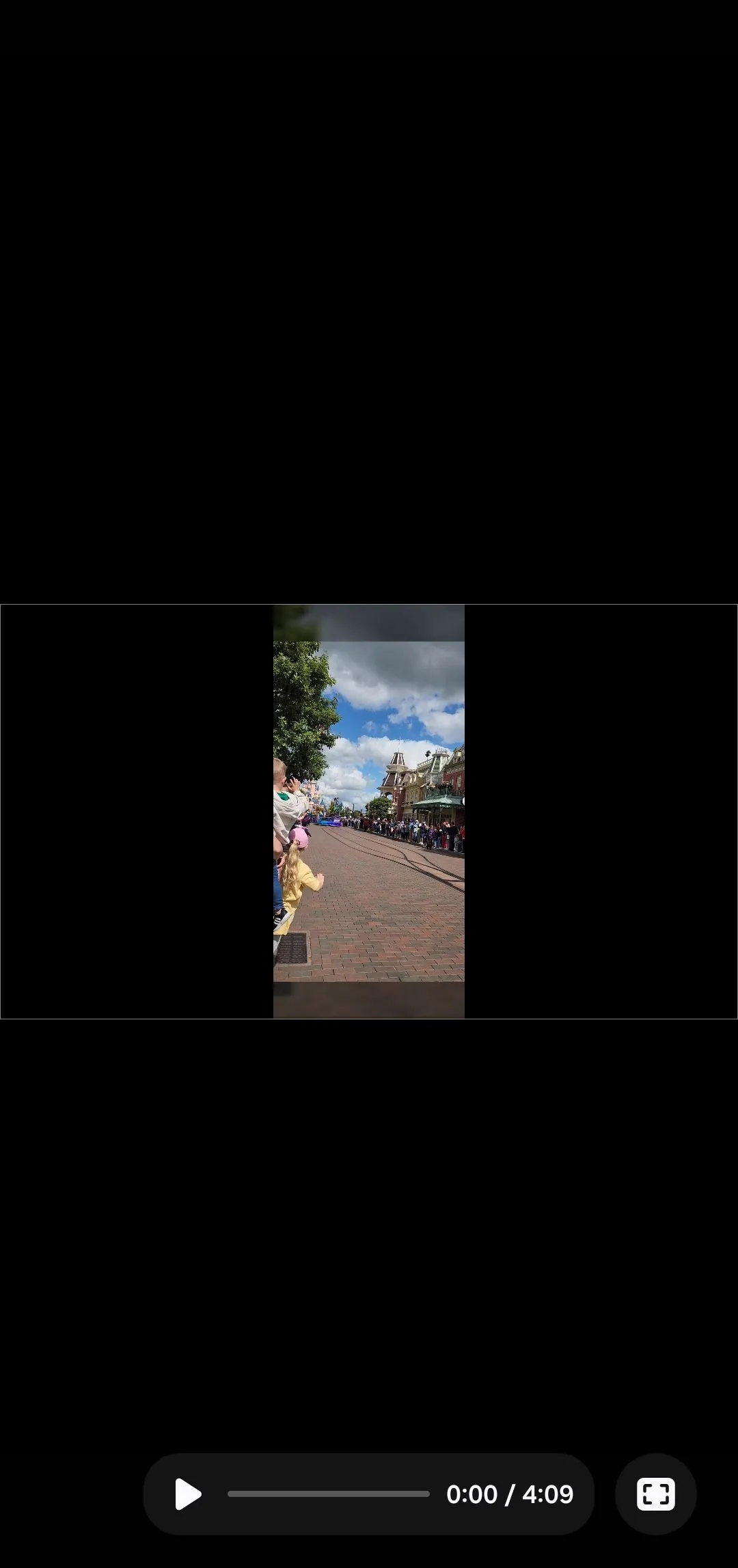 Biểu tượng xem trước video toàn màn hình trong ứng dụng Samsung Studio