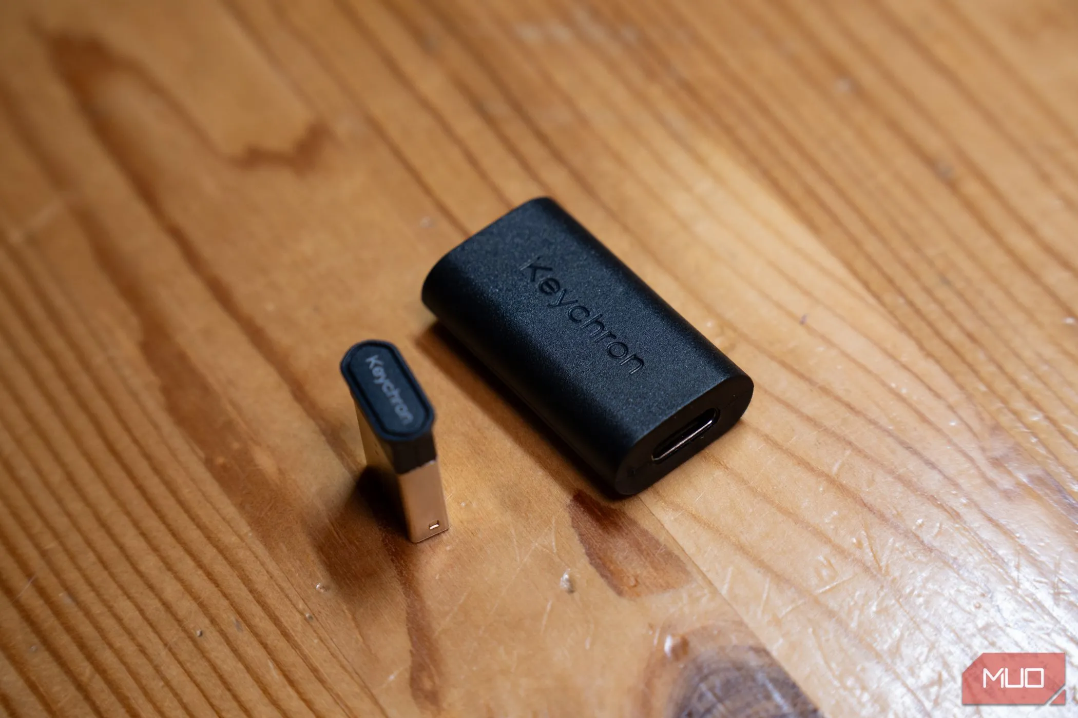 Bộ thu USB 2.4 GHz của Keychron K8 Max, đảm bảo kết nối không dây tốc độ cao
