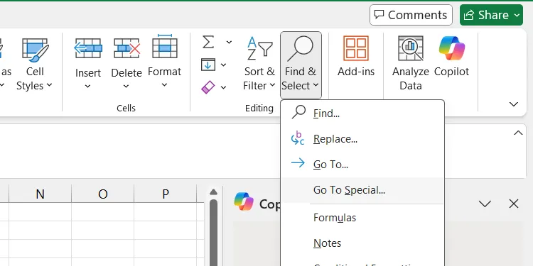 Các bước mở hộp thoại Go to Special trong Excel để tìm và chọn các ô đặc biệt.