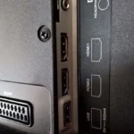 Các cổng HDMI trên Smart TV để kết nối với máy tính.