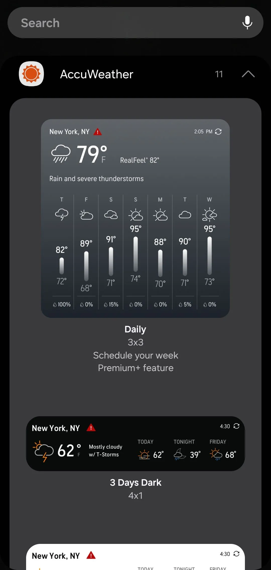 Các tùy chọn widget của AccuWeather, bao gồm kích thước lớn và nhỏ, cho phép tùy chỉnh giao diện màn hình chính.