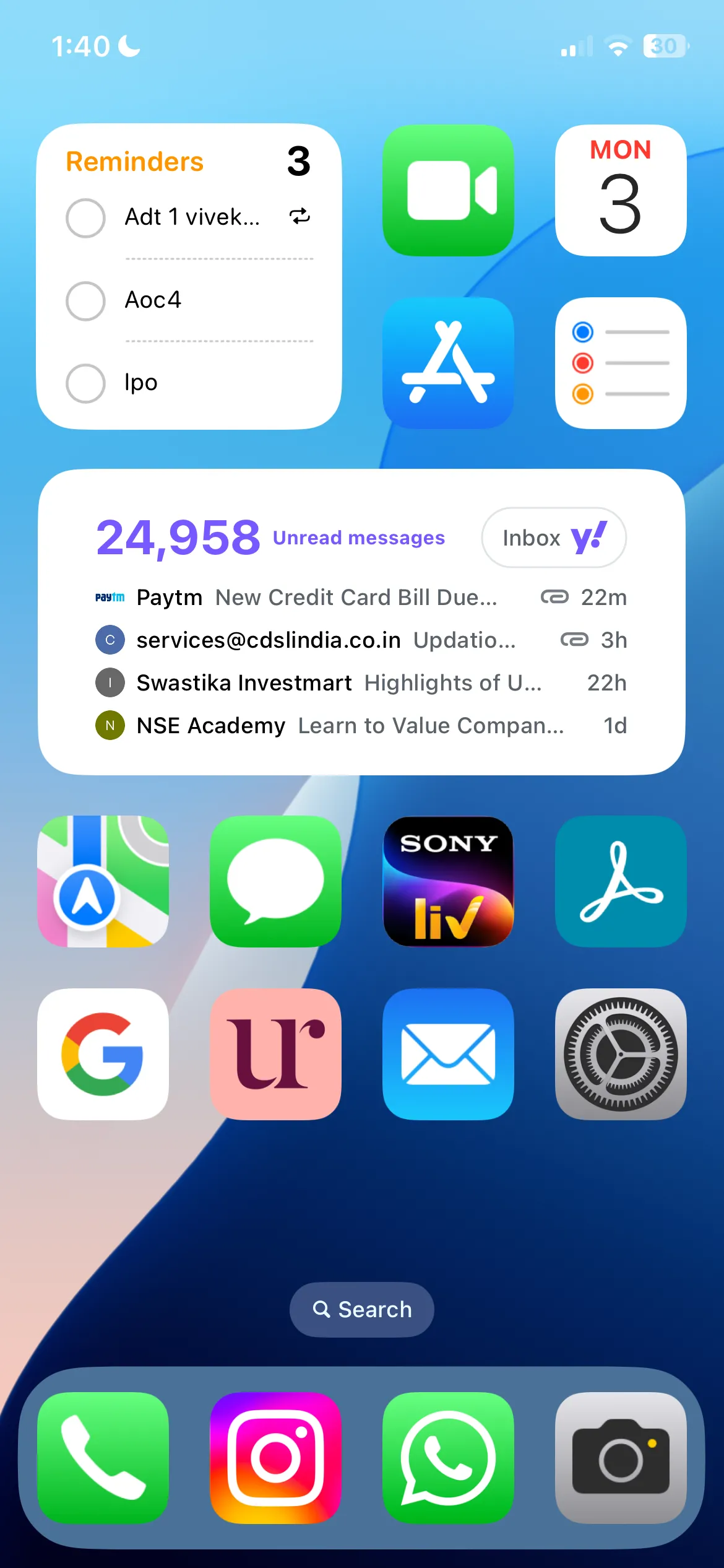Các widget Thư và Ghi chú được tối ưu kích thước trên màn hình chính iPhone, hiển thị thông tin tiện lợi.
