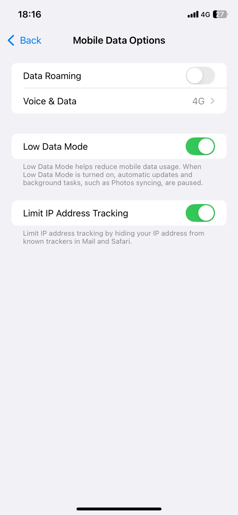 Cài đặt Chế độ Dữ liệu Thấp đang bật trên iPhone, cần tắt để khắc phục lỗi Mail