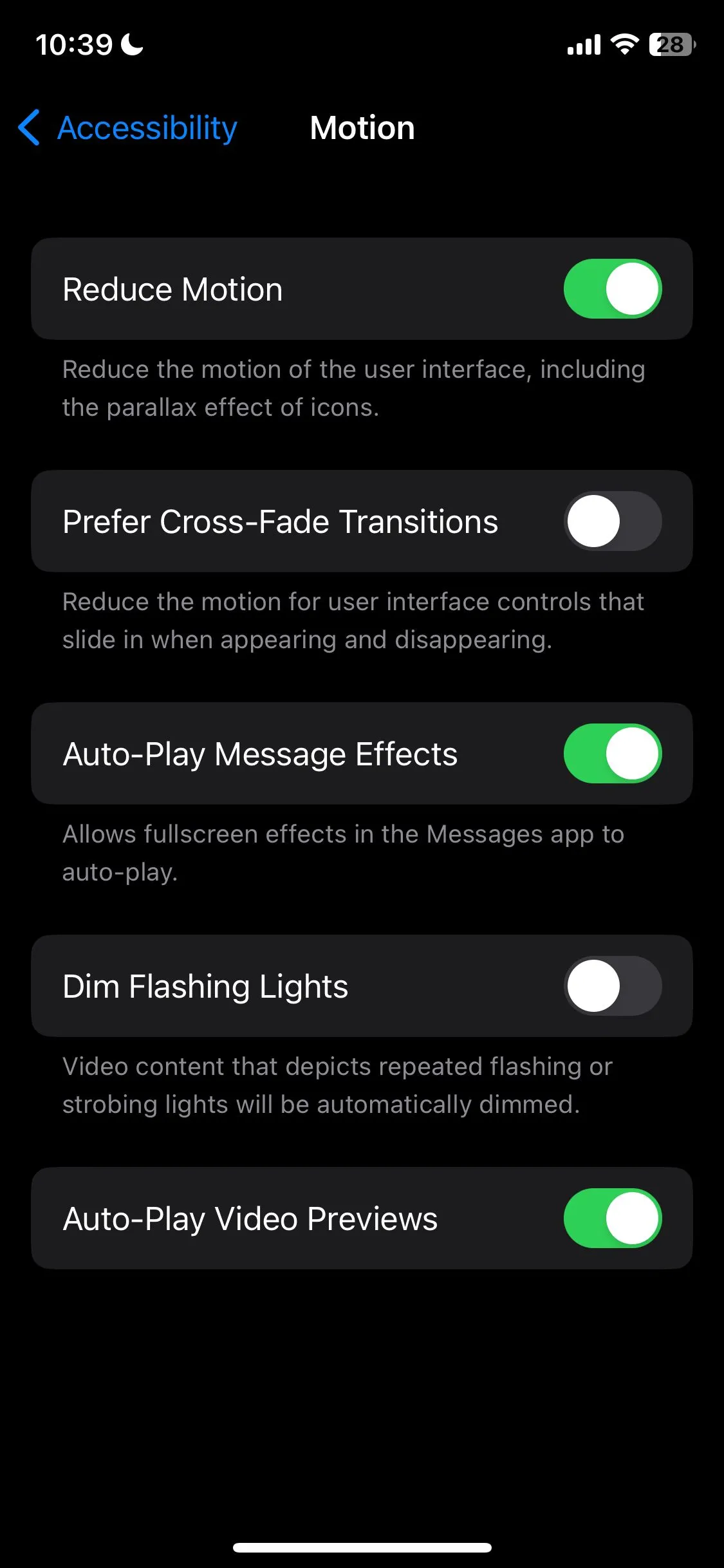 Cài đặt Giảm Chuyển Động trong phần Tầm nhìn của iPhone, giúp tắt hiệu ứng động để tăng tốc độ phản hồi.