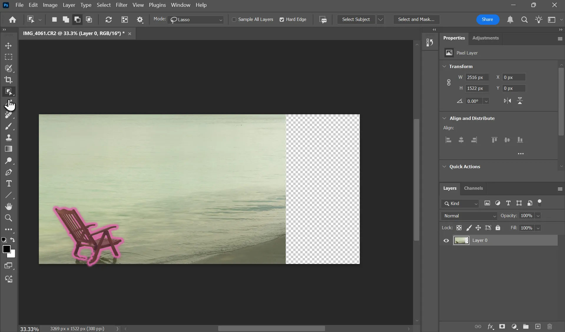 Chọn đối tượng chính để bảo vệ trước khi áp dụng Content-Aware Scale trong Photoshop