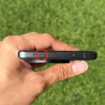 Cổng cảm biến hồng ngoại IR Blaster trên cạnh trên của điện thoại OnePlus 13