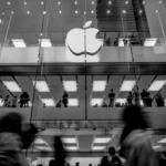 Cửa hàng Apple với kiến trúc đặc trưng, liên quan đến vụ kiện dàn xếp bồi thường người dùng Siri