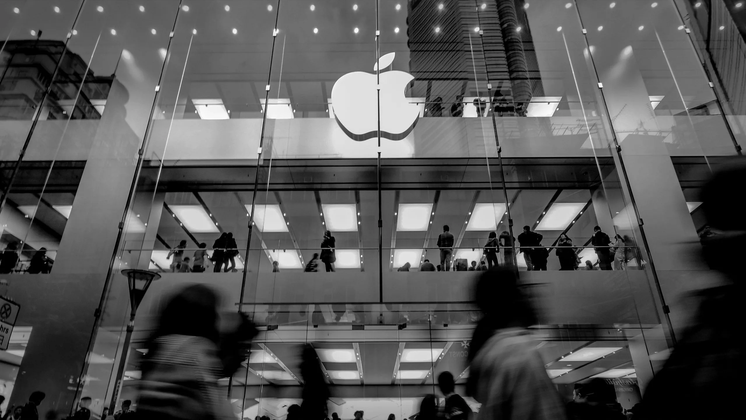 Cửa hàng Apple với kiến trúc đặc trưng, liên quan đến vụ kiện dàn xếp bồi thường người dùng Siri