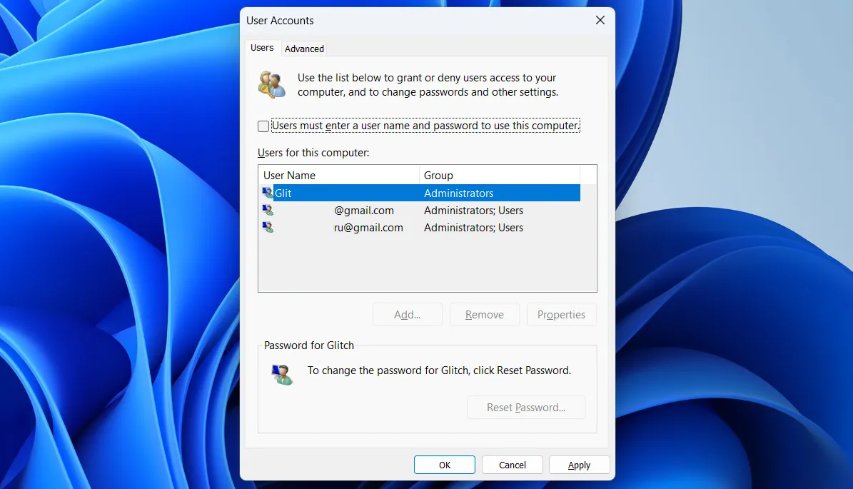 Cửa sổ Tài khoản Người dùng (User Accounts) trong Windows 11 để quản lý đăng nhập tự động