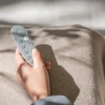 Điều khiển Google TV Streamer cải tiến với nút âm lượng tiện lợi