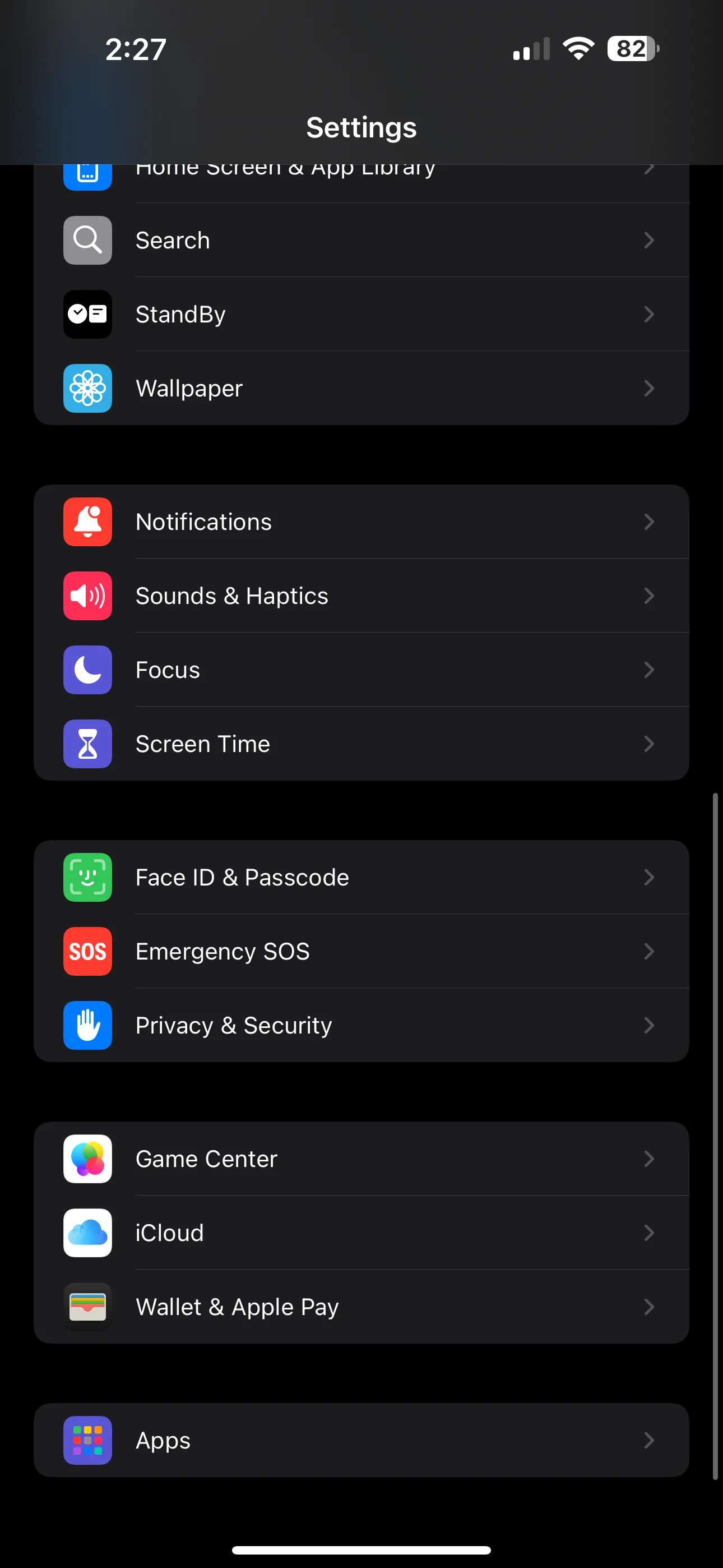 Giao diện Cài đặt iPhone với tùy chọn Face ID & Mật mã để thay đổi mật khẩu
