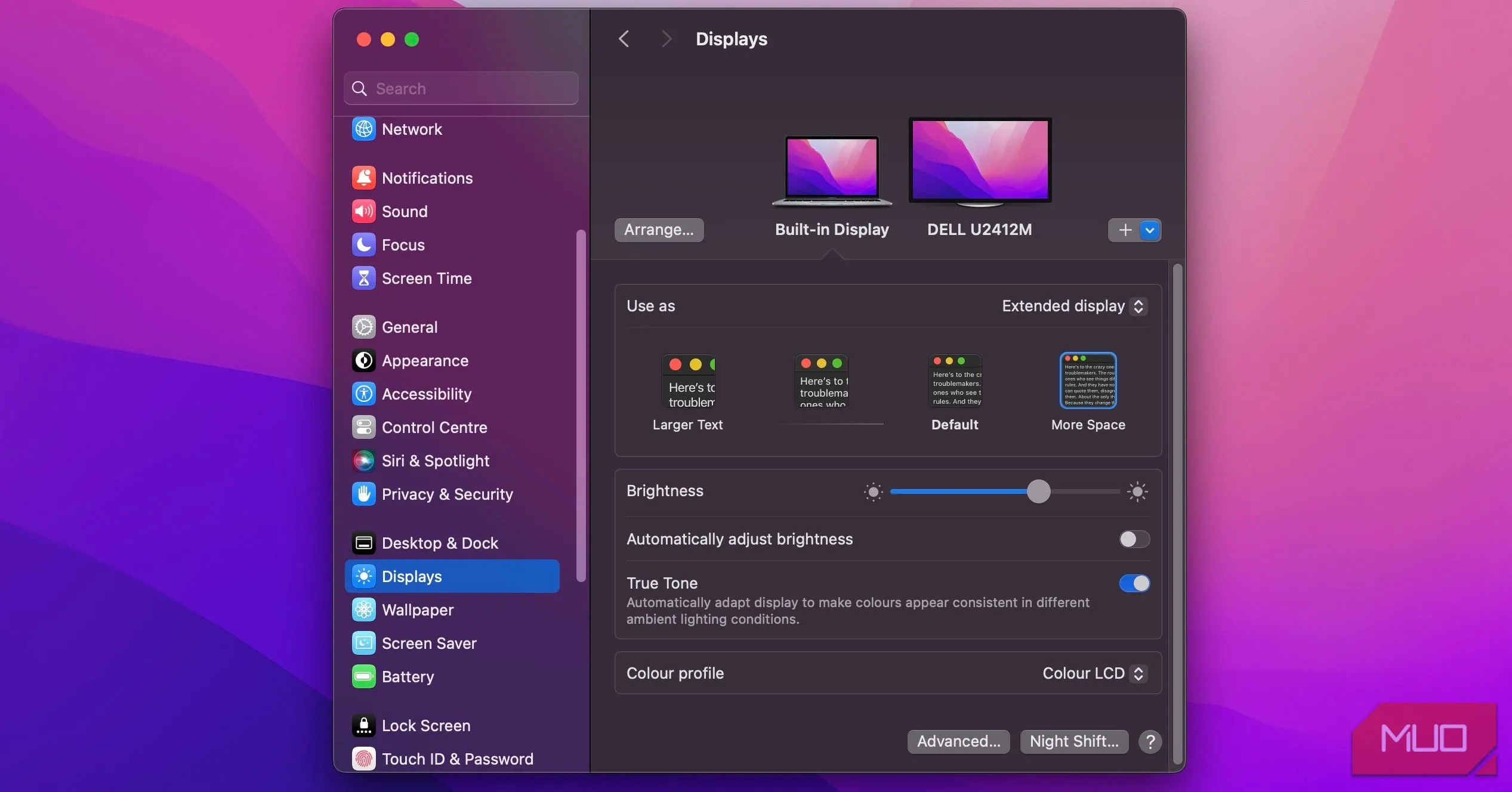 Giao diện cài đặt màn hình (Display Settings) trên macOS Sonoma.