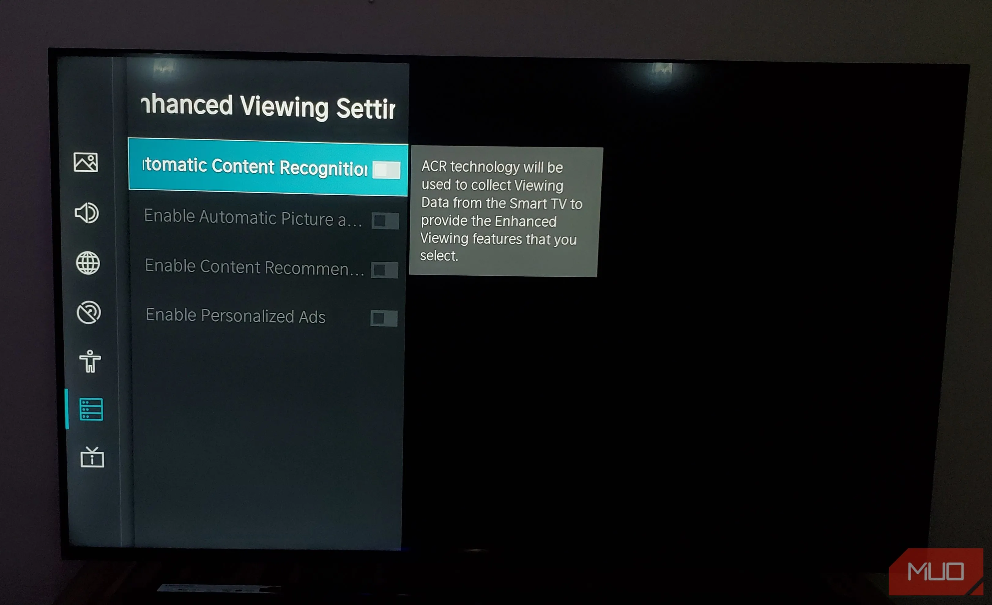 Giao diện cài đặt TV thông minh Hisense hiển thị tùy chọn tắt tính năng Nhận Diện Nội Dung Tự Động (ACR) để bảo vệ dữ liệu người dùng.