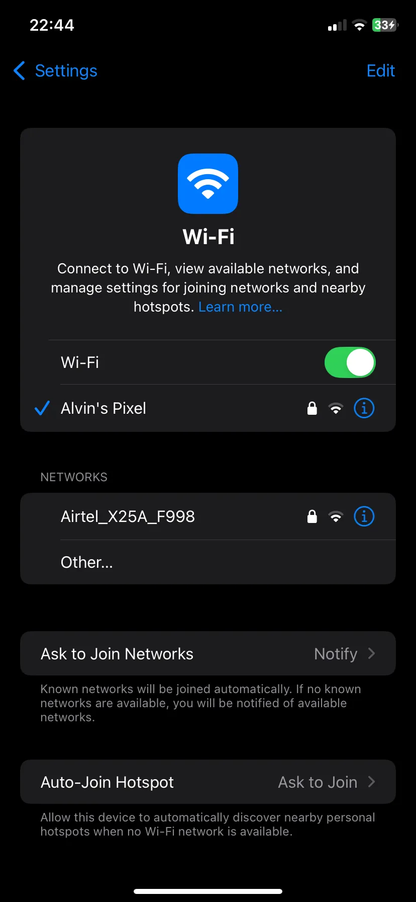Giao diện cài đặt Wi-Fi trên iPhone (iOS) để truy cập chế độ dữ liệu thấp