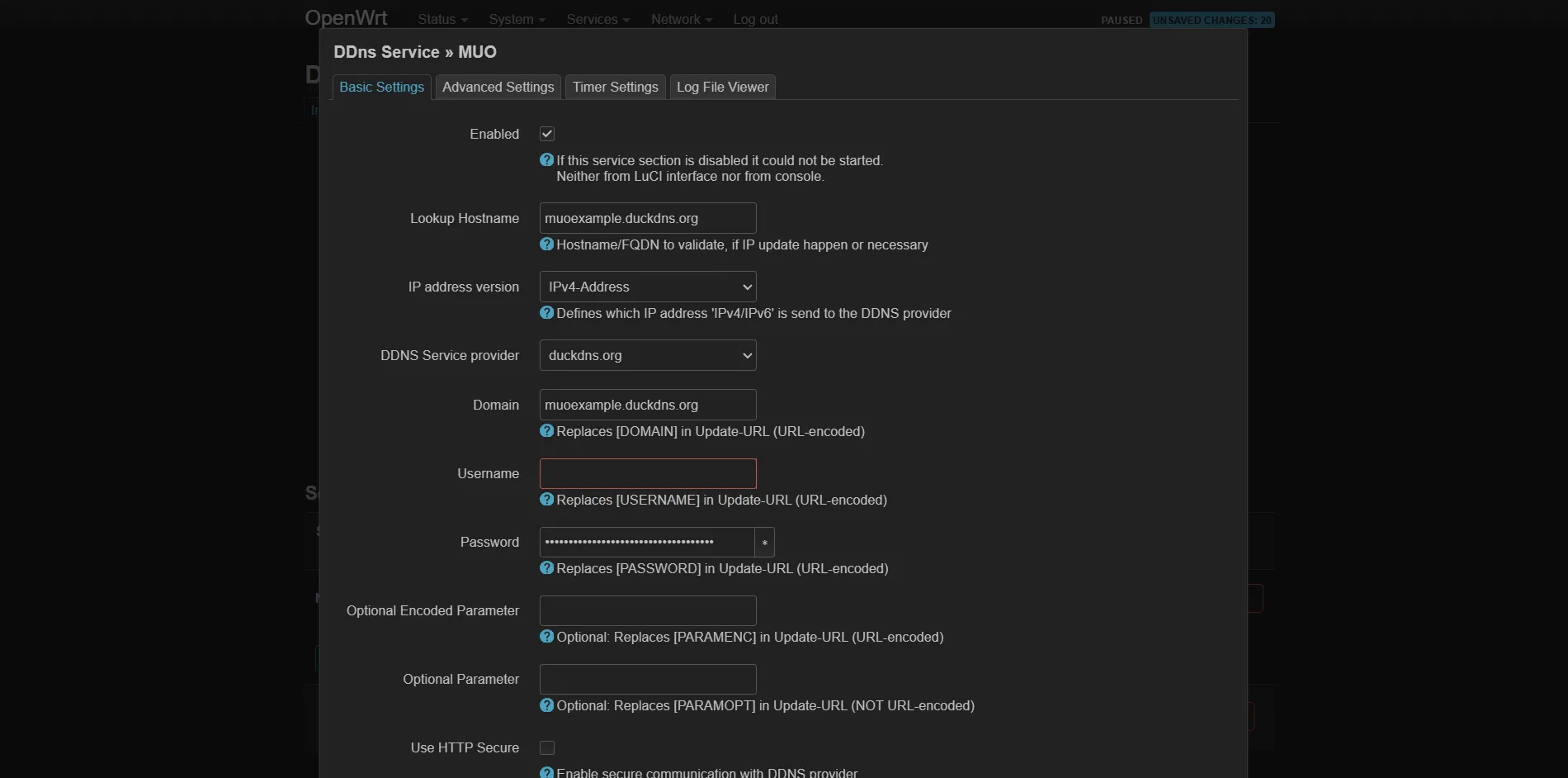Giao diện cấu hình dịch vụ Dynamic DNS trên OpenWrt, điền thông tin DuckDNS và API token.