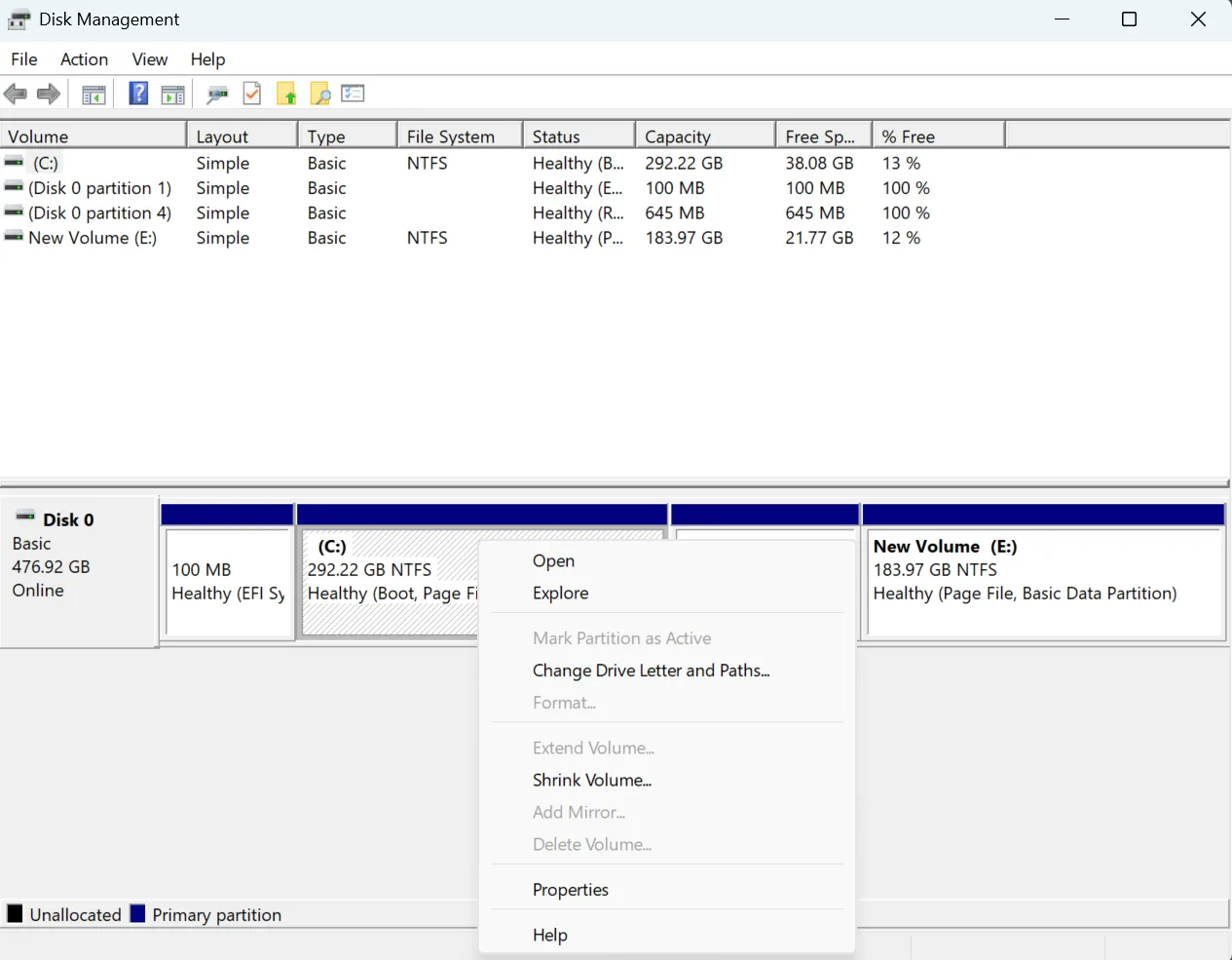Giao diện Disk Management trong Windows 11 hiển thị các tùy chọn phân vùng ổ đĩa