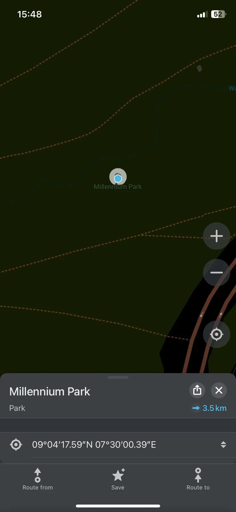 Giao diện tìm kiếm địa điểm ngoại tuyến trên ứng dụng Organic Maps.