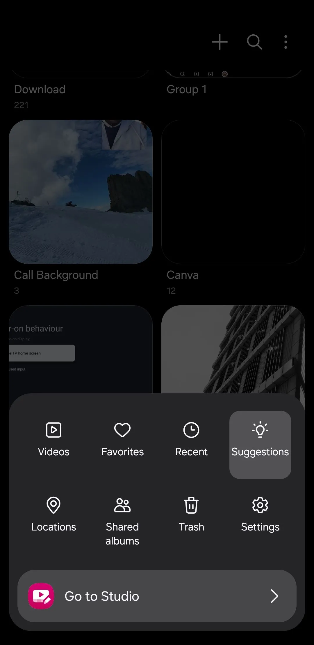 Giao diện tính năng gợi ý dọn dẹp ảnh trong ứng dụng Samsung Gallery, giúp người dùng dễ dàng xóa ảnh trùng lặp và không cần thiết.