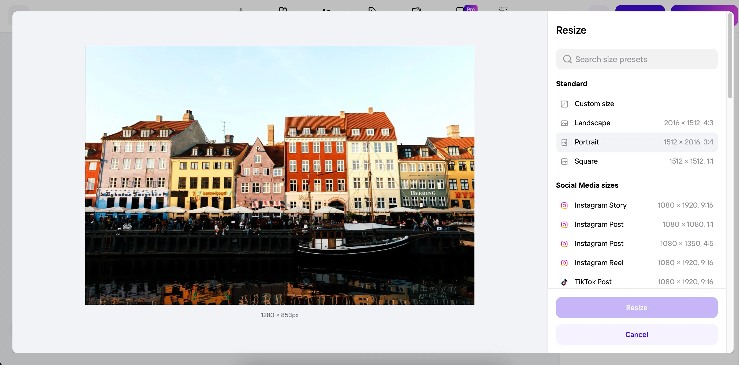 Giao diện tính năng thay đổi kích thước ảnh bằng AI trong Photoroom