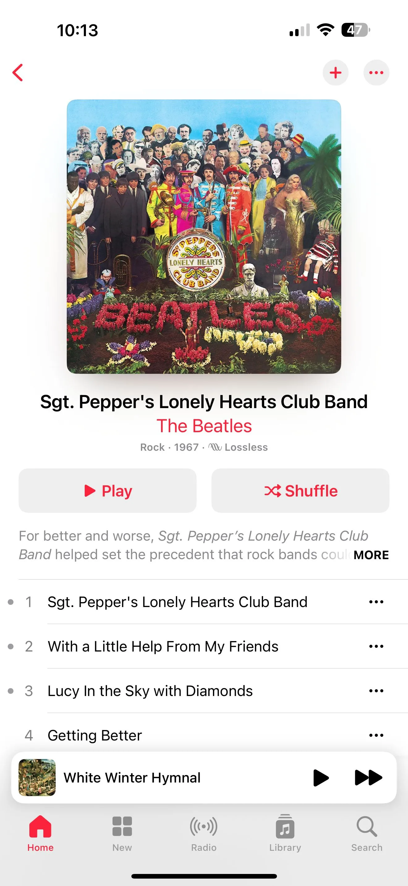 Giao diện trang album Apple Music hiển thị tùy chọn tạo đài phát.