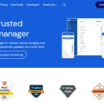 Giao diện trang chủ Bitwarden, nơi người dùng có thể tìm hiểu và tải về phần mềm quản lý mật khẩu.