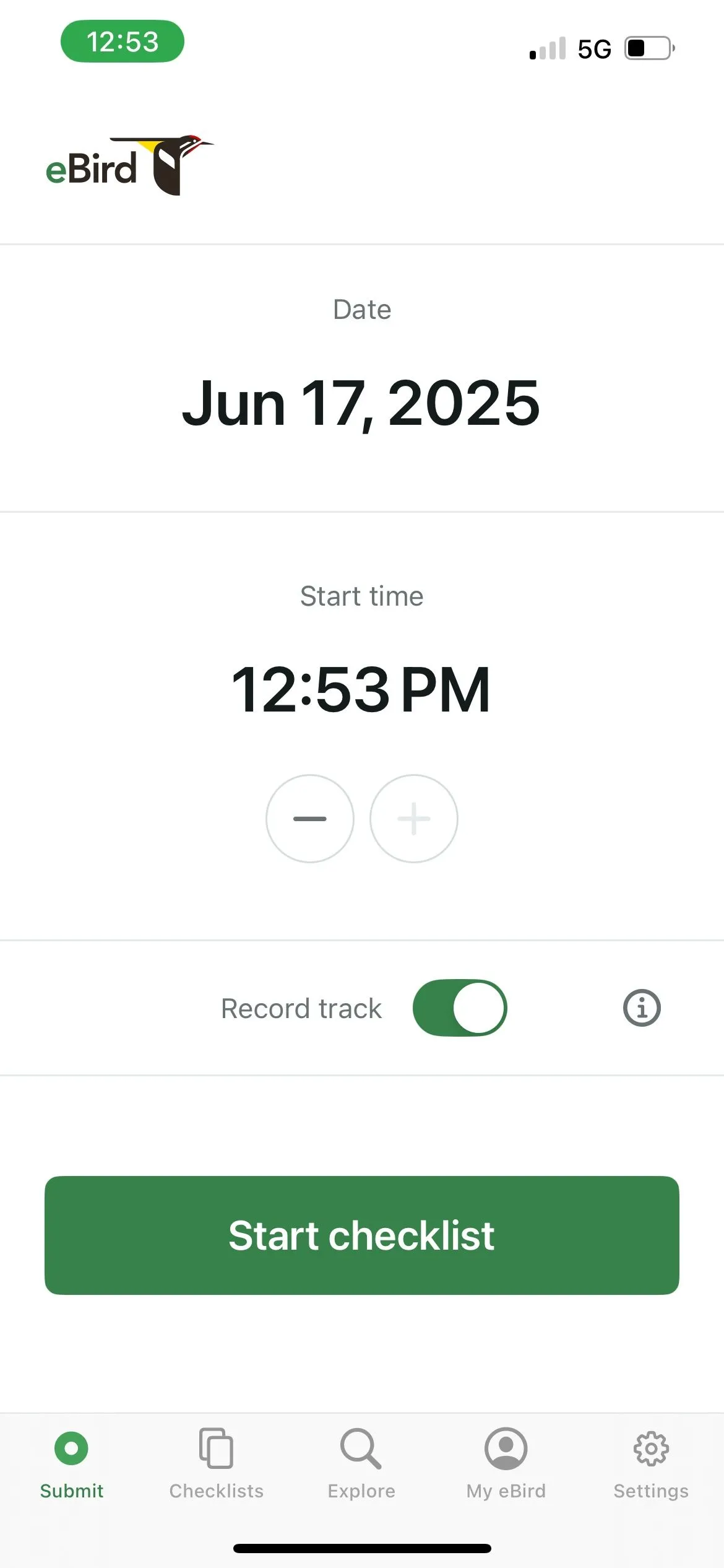 Giao diện ứng dụng eBird với danh sách các loài chim đã được người dùng quan sát và ghi lại.