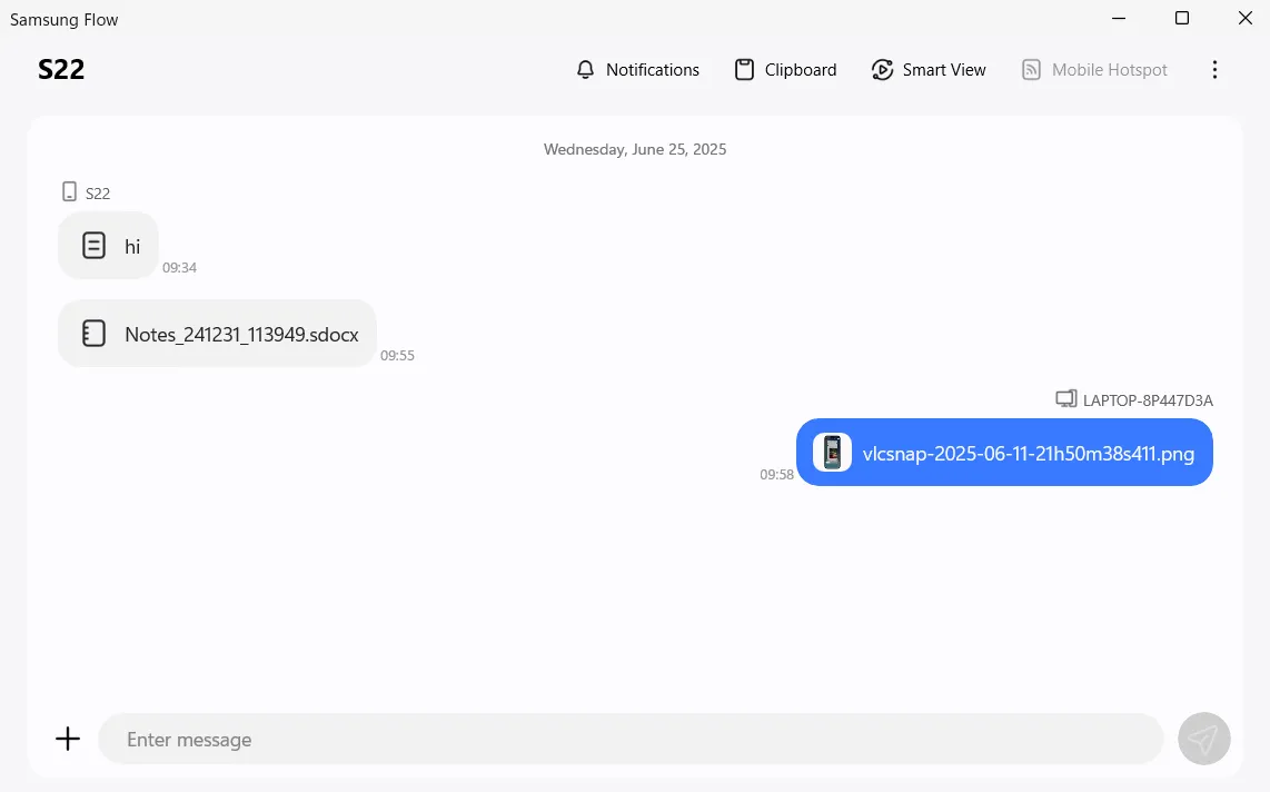 Giao diện ứng dụng Samsung Flow trên máy tính Windows, hiển thị lịch sử chuyển file và khu vực chat.