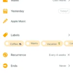 Giao diện ứng dụng Spendee trên iOS hiển thị biểu đồ chi tiêu hàng tháng