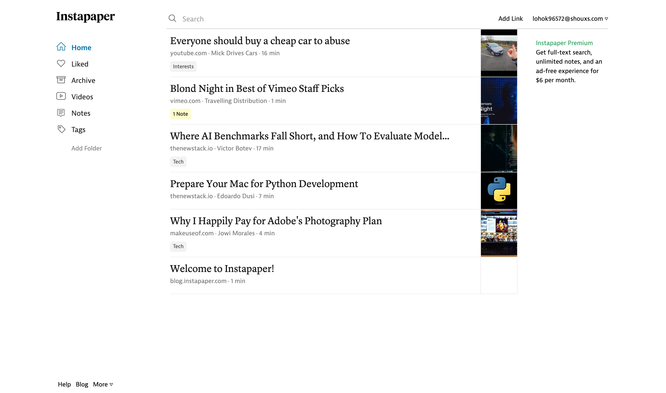 Giao diện web của ứng dụng Instapaper, hiển thị danh sách các bài viết đã lưu.