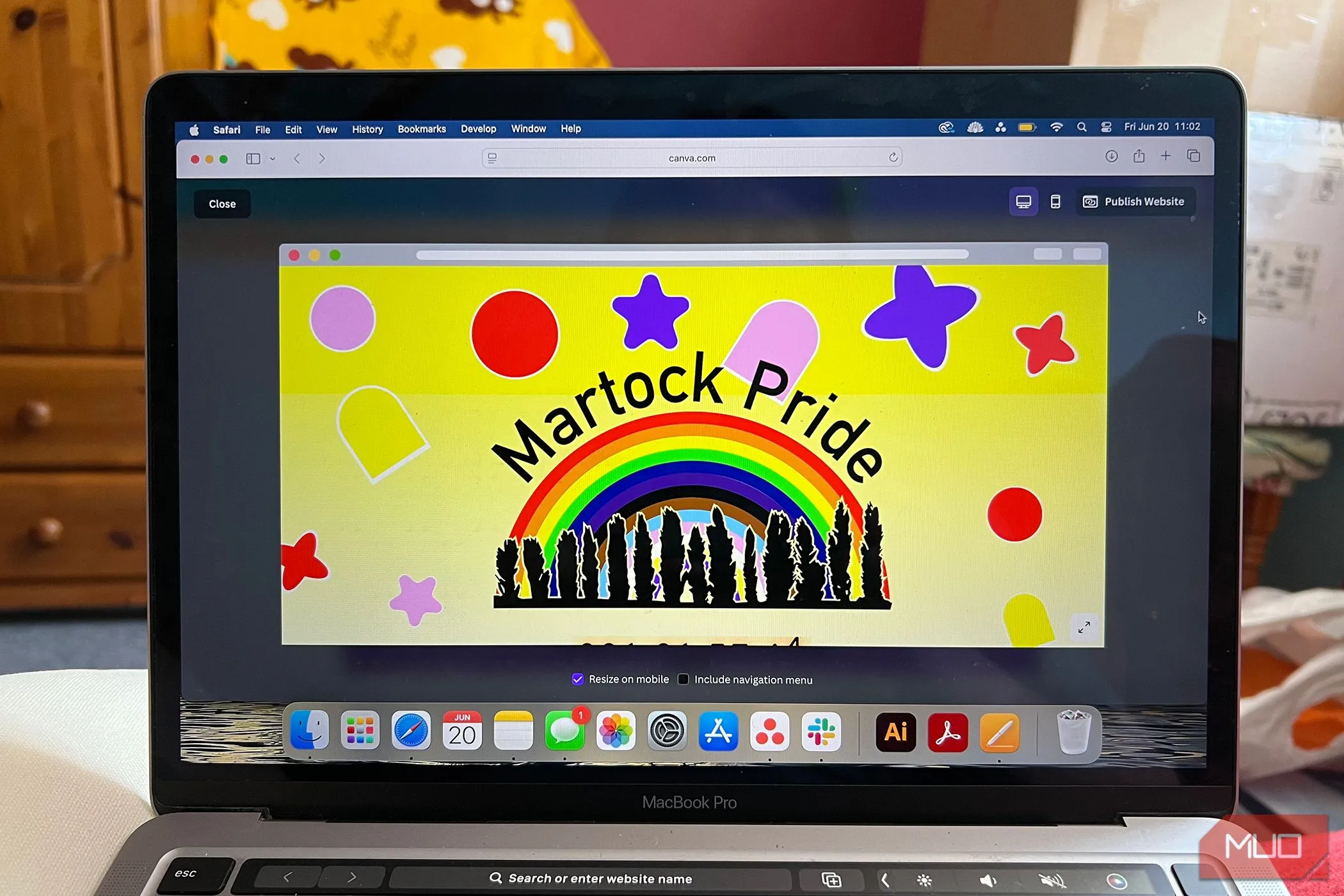 Giao diện website Martock Pride được xem trước trên Canva, minh họa khả năng thiết kế web chuyên nghiệp.