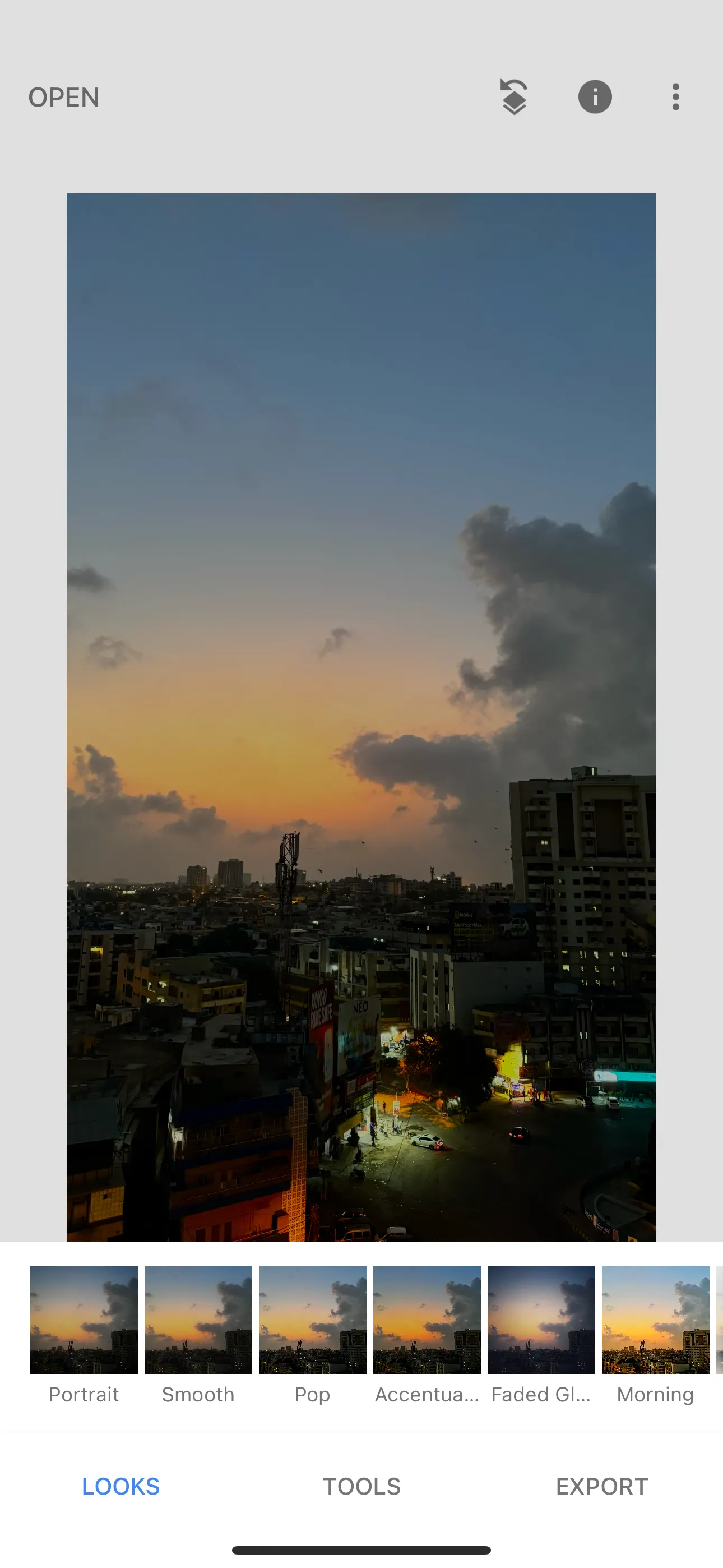 Hình ảnh đang mở trong trình chỉnh sửa Snapseed