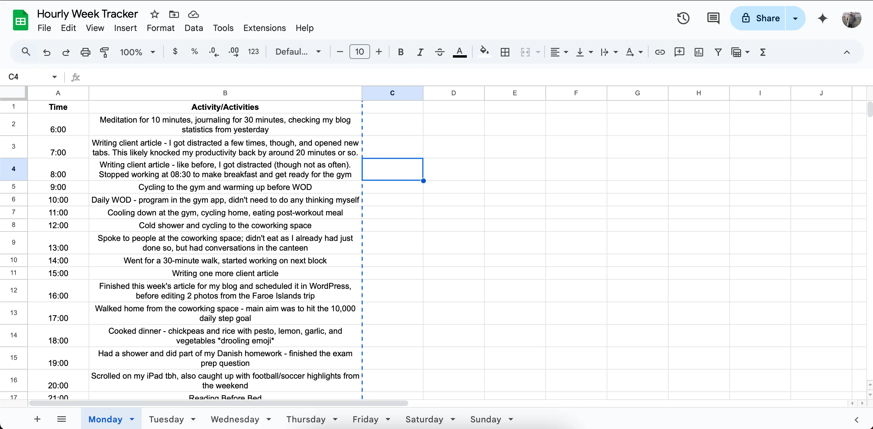 Hình ảnh minh họa việc theo dõi lịch trình buổi sáng Thứ Hai bằng Google Sheets, thể hiện cách quản lý thời gian hiệu quả.