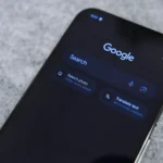 Hình ảnh mô phỏng tính năng tìm kiếm AI trên Google Pixel 9 Pro XL, thể hiện khả năng truy vấn phức tạp của Gemini