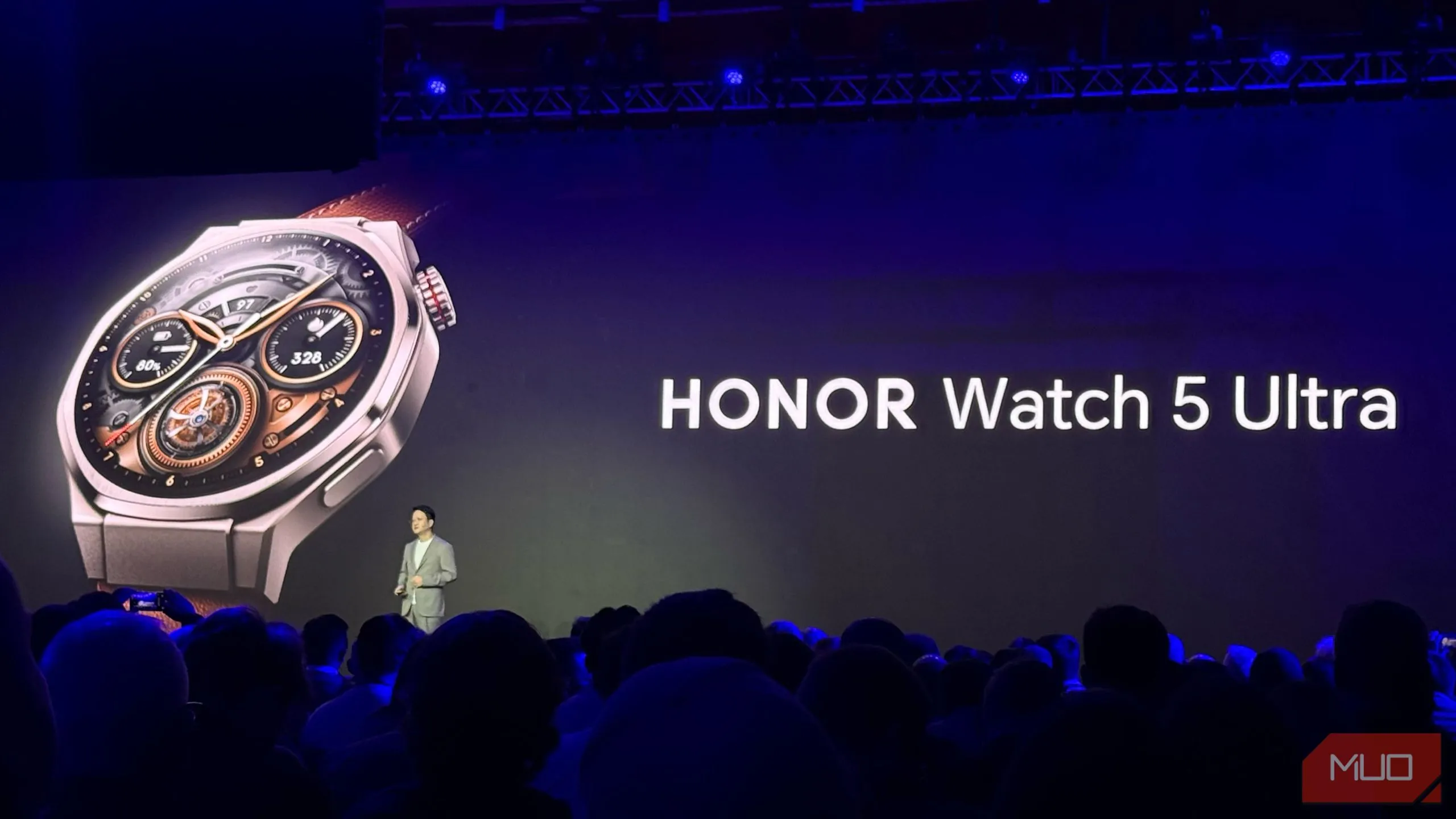 Honor giới thiệu Honor Watch 5 Ultra và các thiết bị mới tại sự kiện MWC 2025