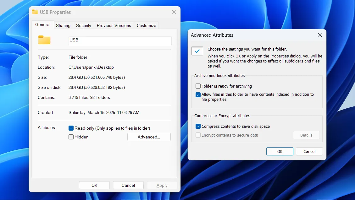 Hộp thoại thuộc tính thư mục hiển thị tùy chọn nén trong Windows 11