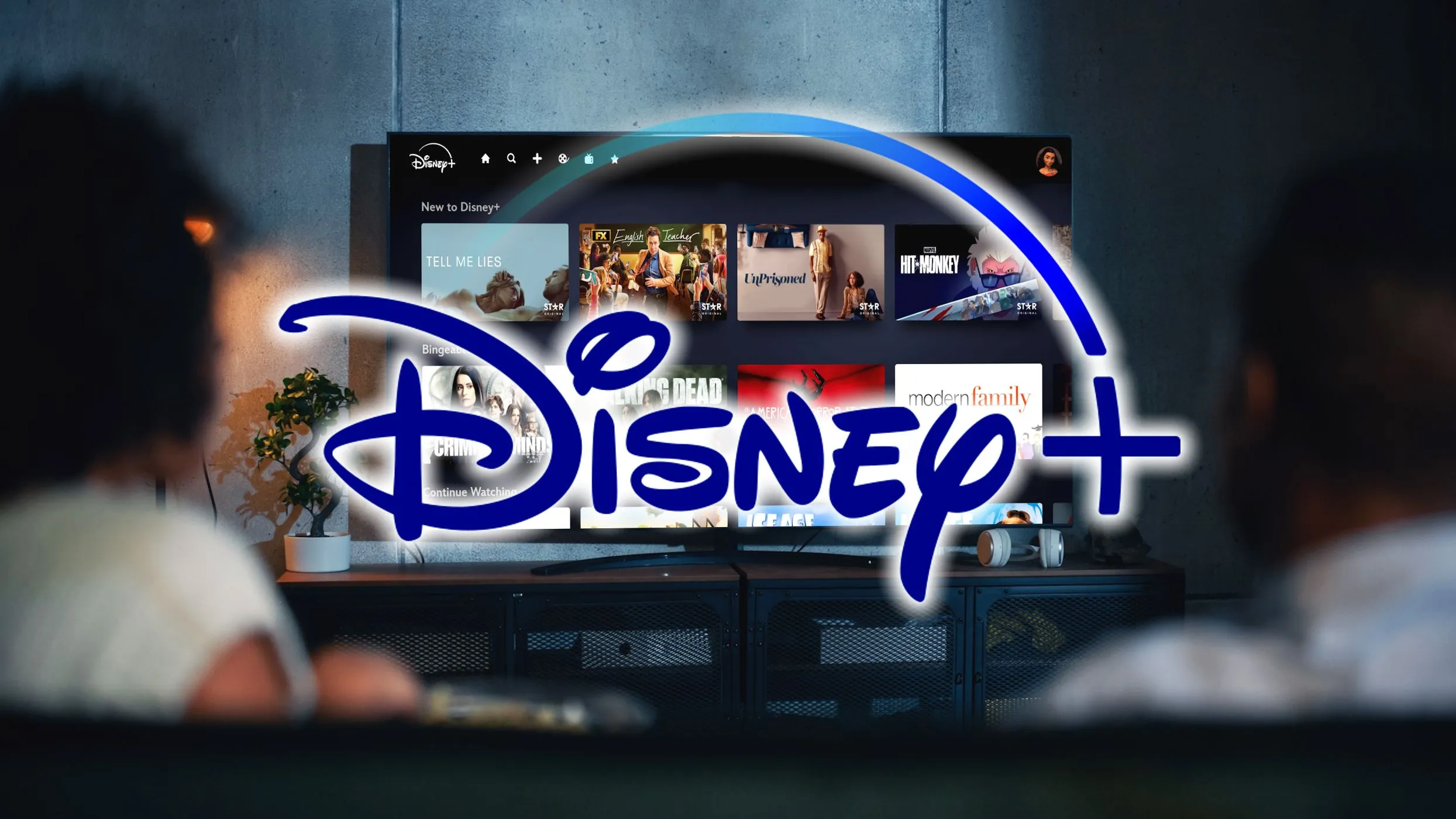 Logo Disney Plus nổi bật trên nền người dùng đang xem phim, thể hiện trải nghiệm giải trí tại nhà.