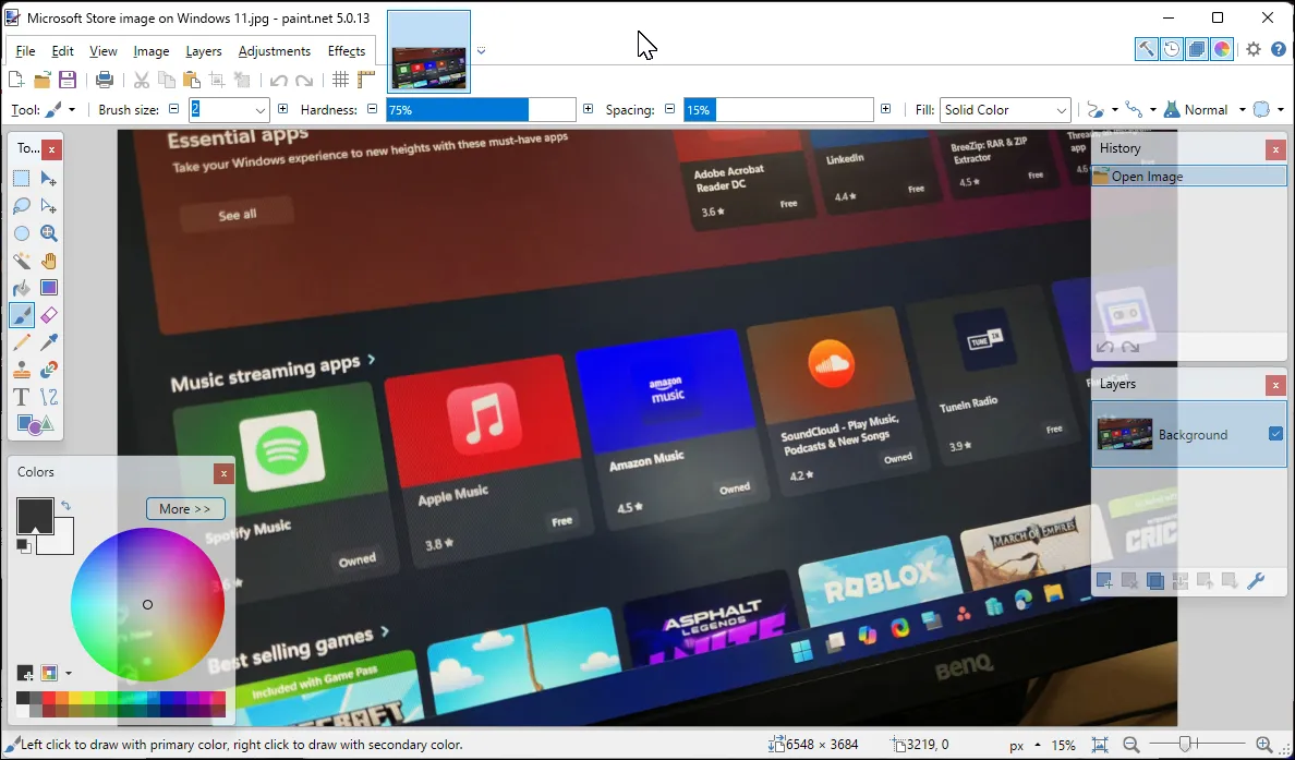 Màn hình chính của Paint.NET trên Windows 11, hiển thị các công cụ chỉnh sửa ảnh cơ bản.