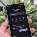Màn hình điện thoại Android hiển thị ứng dụng Google Chrome, minh họa giao diện cũ kỹ.