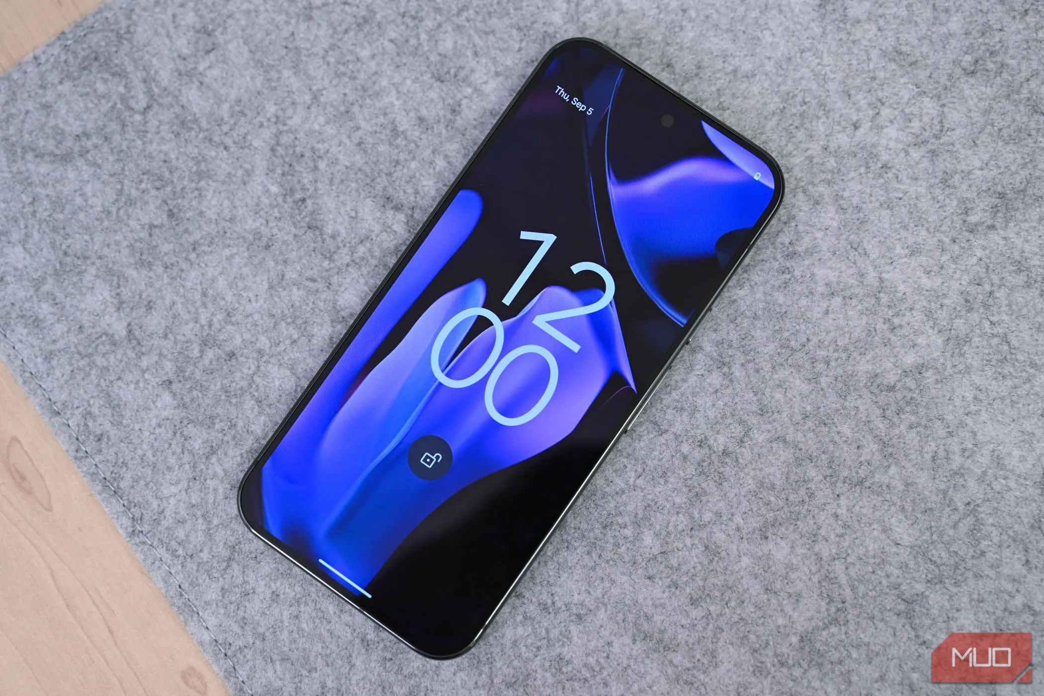 Màn hình khóa của Google Pixel 9 Pro XL