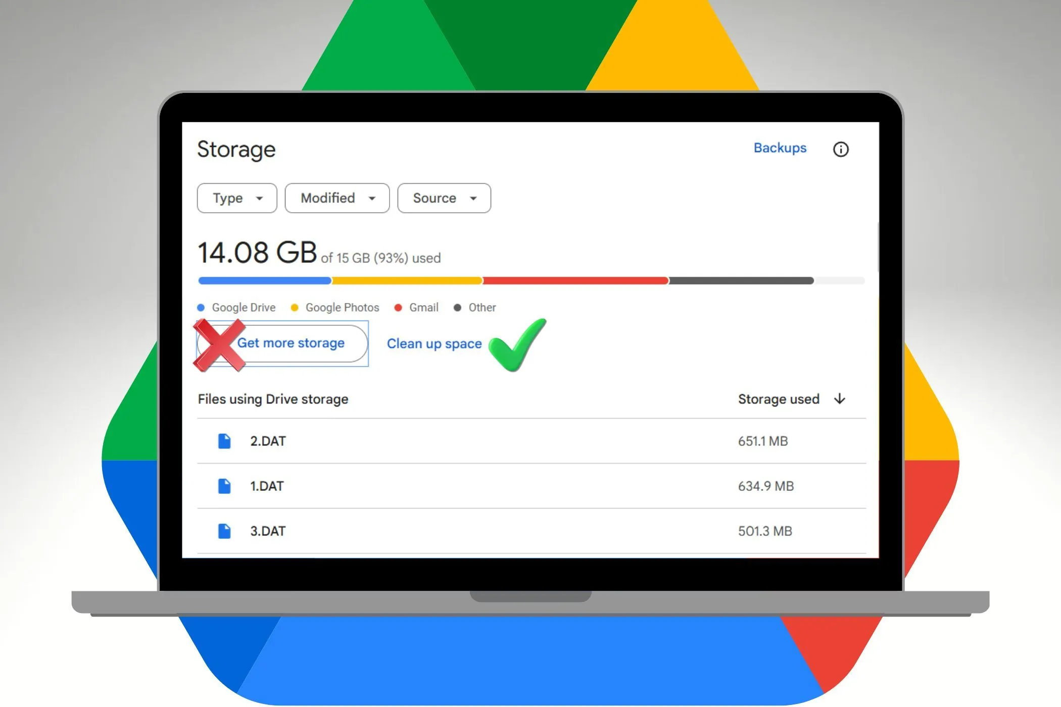 Màn hình máy tính xách tay hiển thị dung lượng lưu trữ với biểu tượng Google Drive, tượng trưng cho các giải pháp đám mây miễn phí.