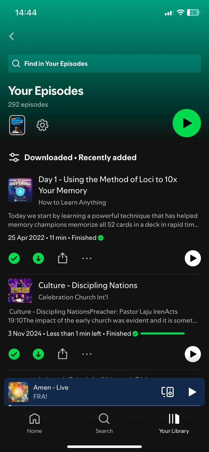 Màn hình quản lý podcast đã tải xuống trên Spotify, cho phép người dùng xóa các tập không cần thiết để tối ưu bộ nhớ iPhone.