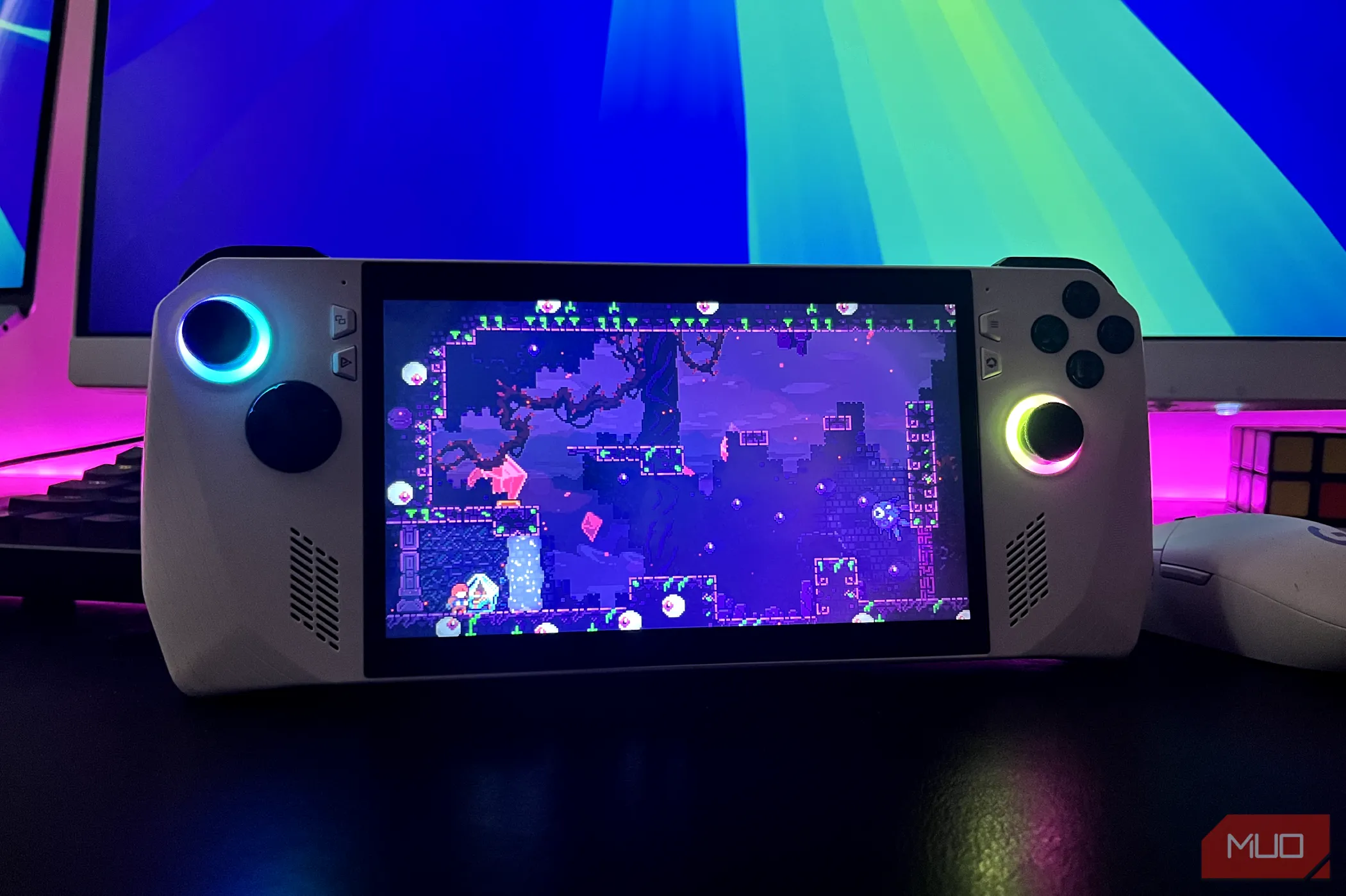 Máy chơi game cầm tay ASUS ROG Ally với Windows