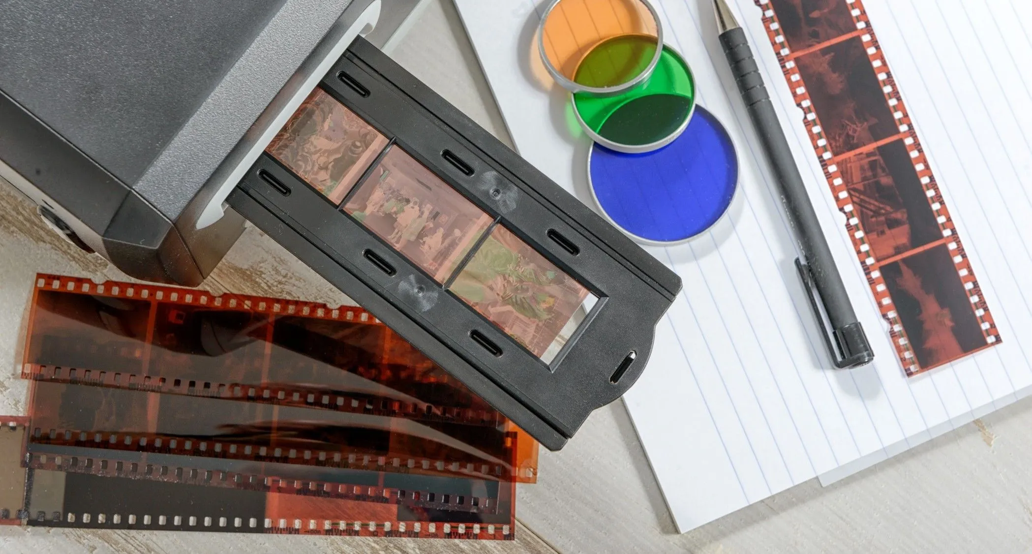 Máy quét chuyên dụng cho film và slide