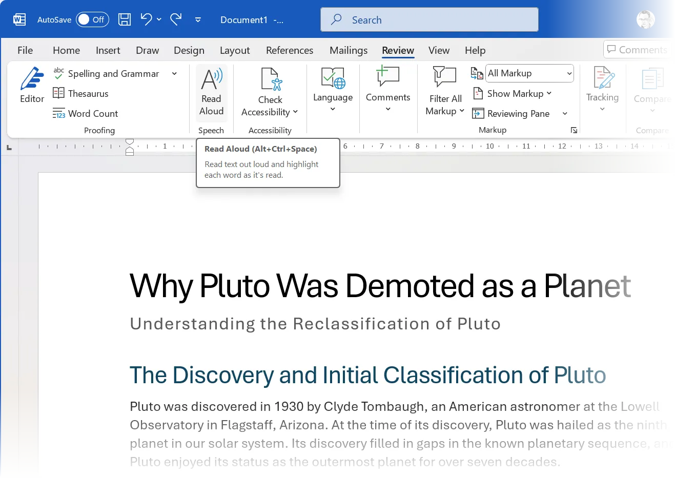Mô tả: Giao diện Microsoft Word với tính năng Đọc To (Read Aloud) đang hoạt động, giúp người dùng nghe lại nội dung đã viết để kiểm tra và chỉnh sửa.
