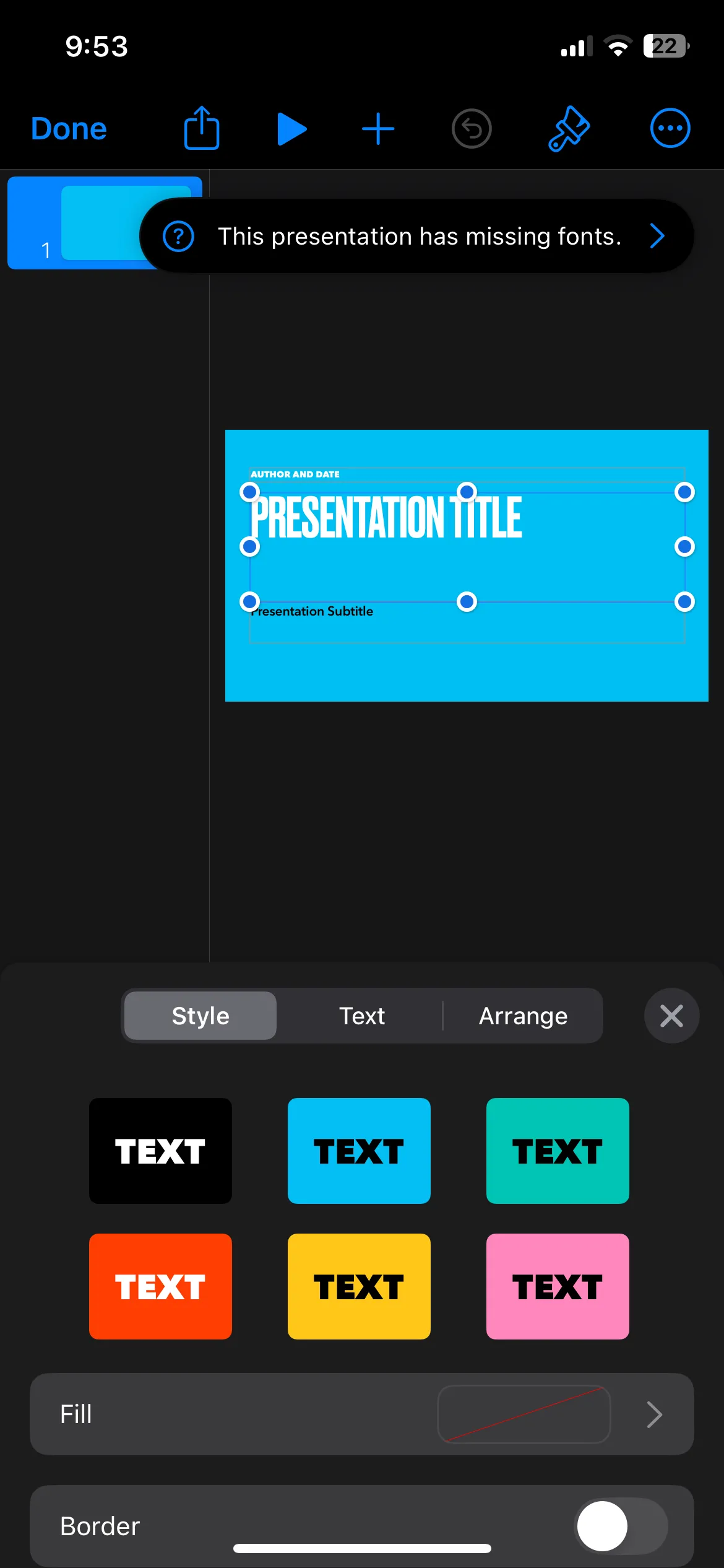 Một slide thuyết trình đang được chỉnh sửa trong ứng dụng Keynote trên iPhone, minh họa tính năng thiết kế.