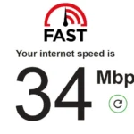 Người dùng đang kiểm tra tốc độ internet qua công cụ FAST.com của Netflix.