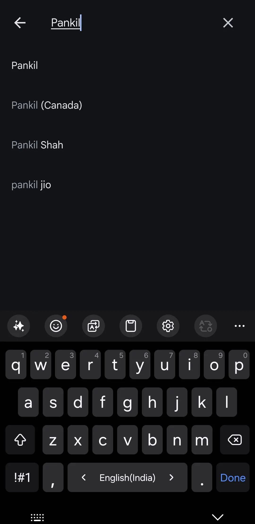 Nhập tên người cần tìm trong ứng dụng Google Photos