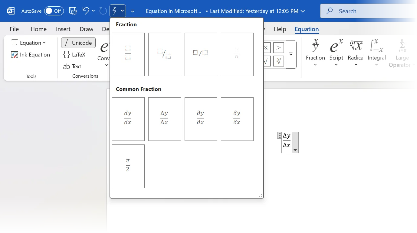 Nút Equation (Công thức) được thêm vào thanh công cụ truy cập nhanh (Quick Access Toolbar) trong Word để thao tác nhanh hơn.